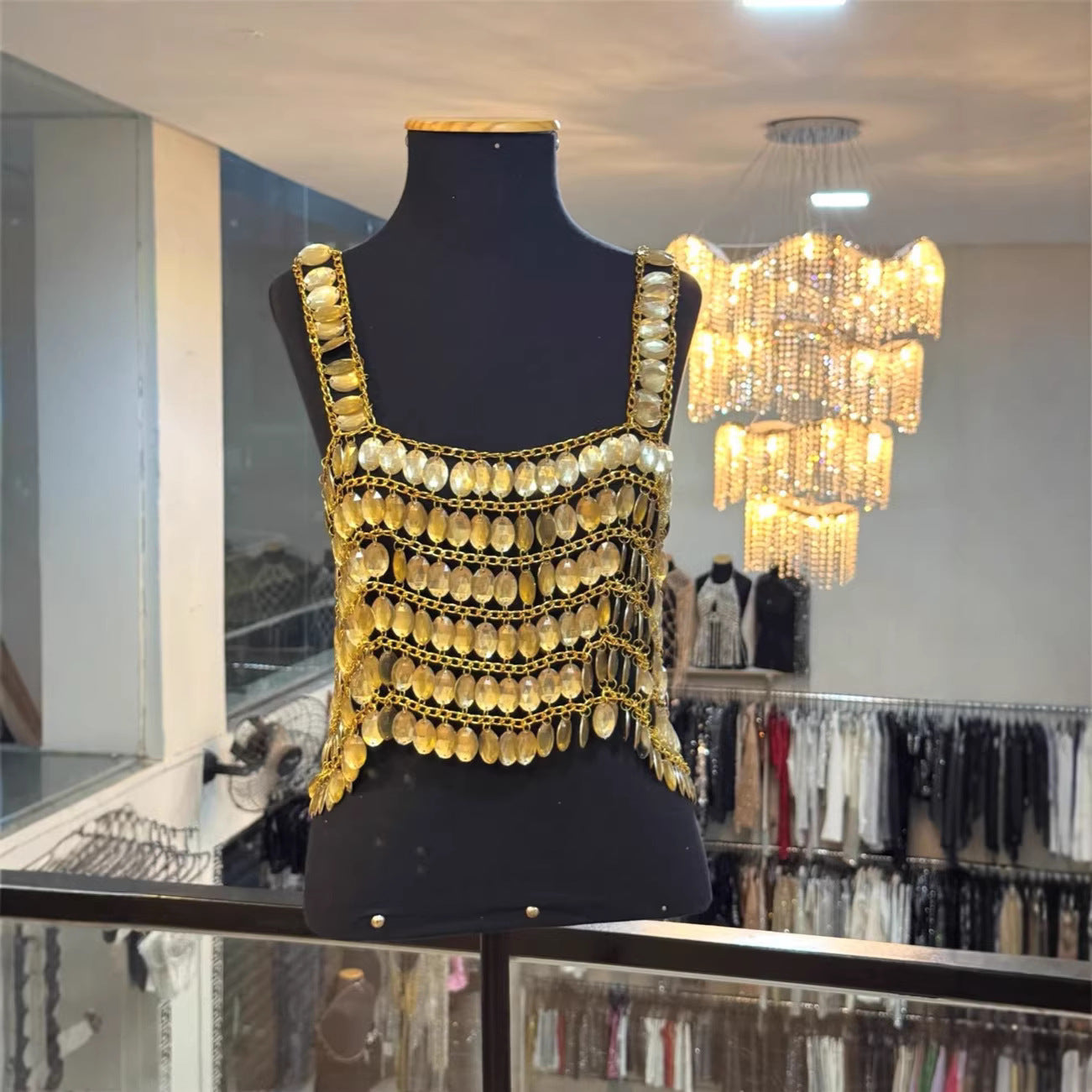 Glitzerndes Bustier-Top mit Edelsteinen