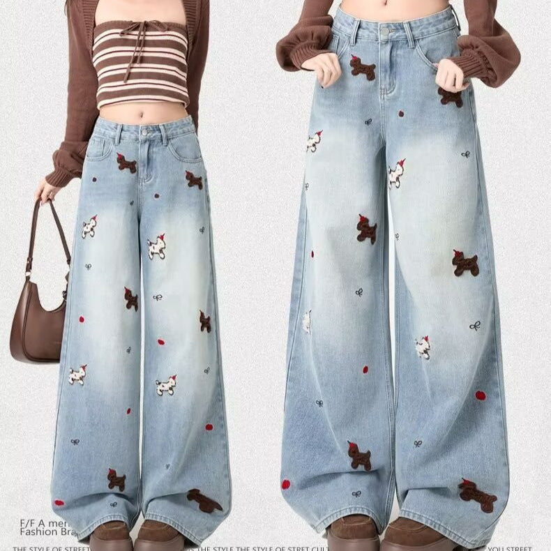 Weite Damenjeans mit Stickerei
