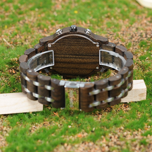 Herrenarmbanduhr mit Holz und Edelstahl – Bild 2 | LuxeStyle