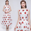 Ärmelloses, hochtailliertes Kleid mit Print