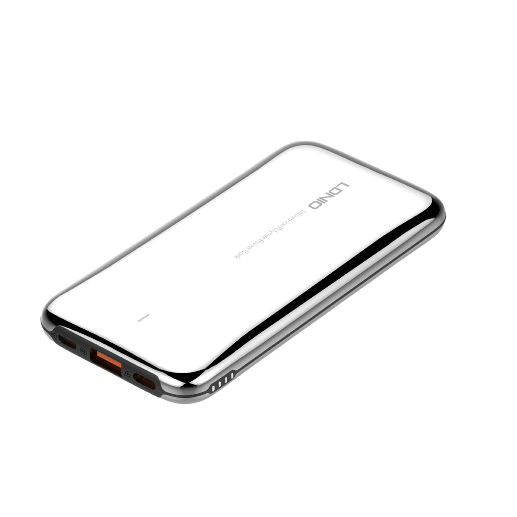 Powerbank aus Edelstahl, 10'000 mAh – Bild 4 | LuxeStyle