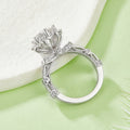 S925 Silber 2ct Moissanit Ring 8mm D-VVS1 Sternhalo Split-Schwanzzink