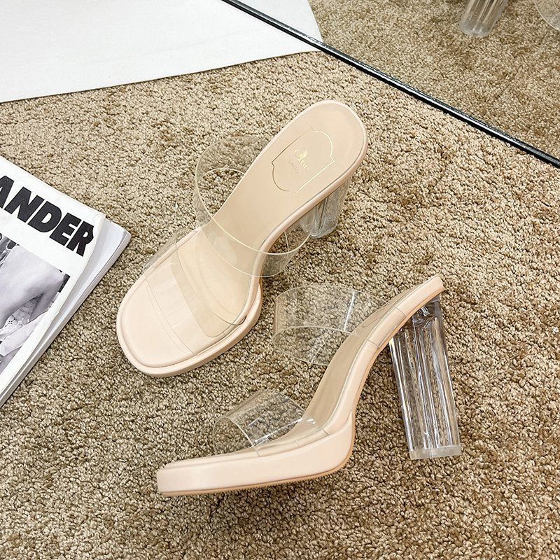 Sandalen mit transparentem Absatz – Bild 4 | LuxeStyle