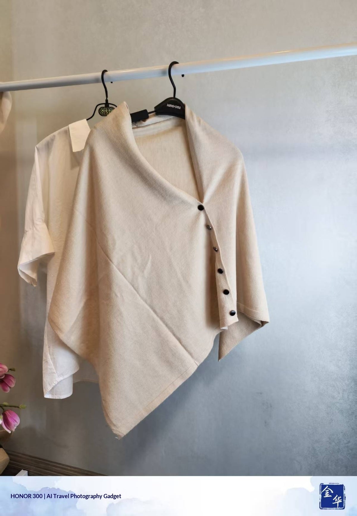 Schwarzer Wollschal mit Vintage‑Look – Bild 10 | LuxeStyle
