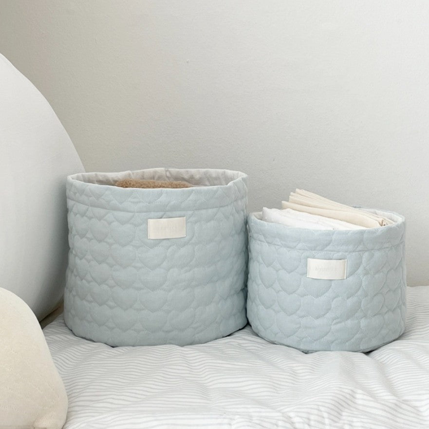 Gesteppter Korb „Love“ für Baby-Utensilien – Bild 2 | LuxeStyle