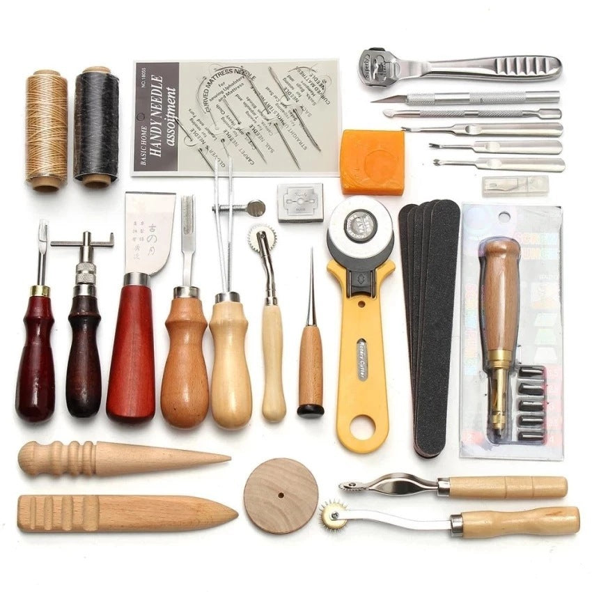 Handgefertigtes Lederwerkzeug-Set – Bild 4 | LuxeStyle