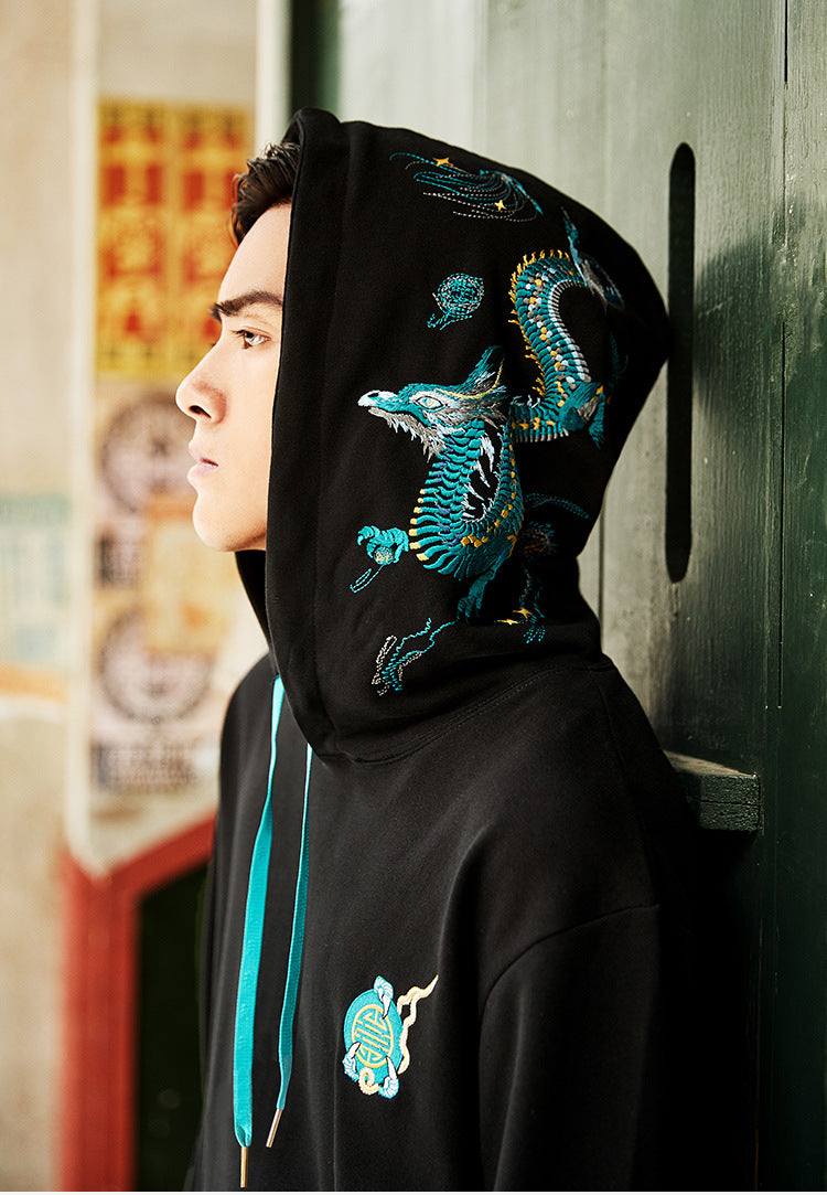 Hoodie mit Stickerei