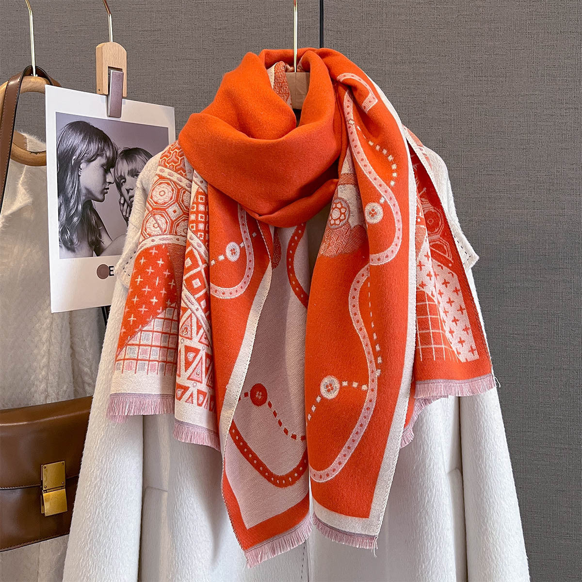 Schal mit Pferdemuster – Bild 4 | LuxeStyle