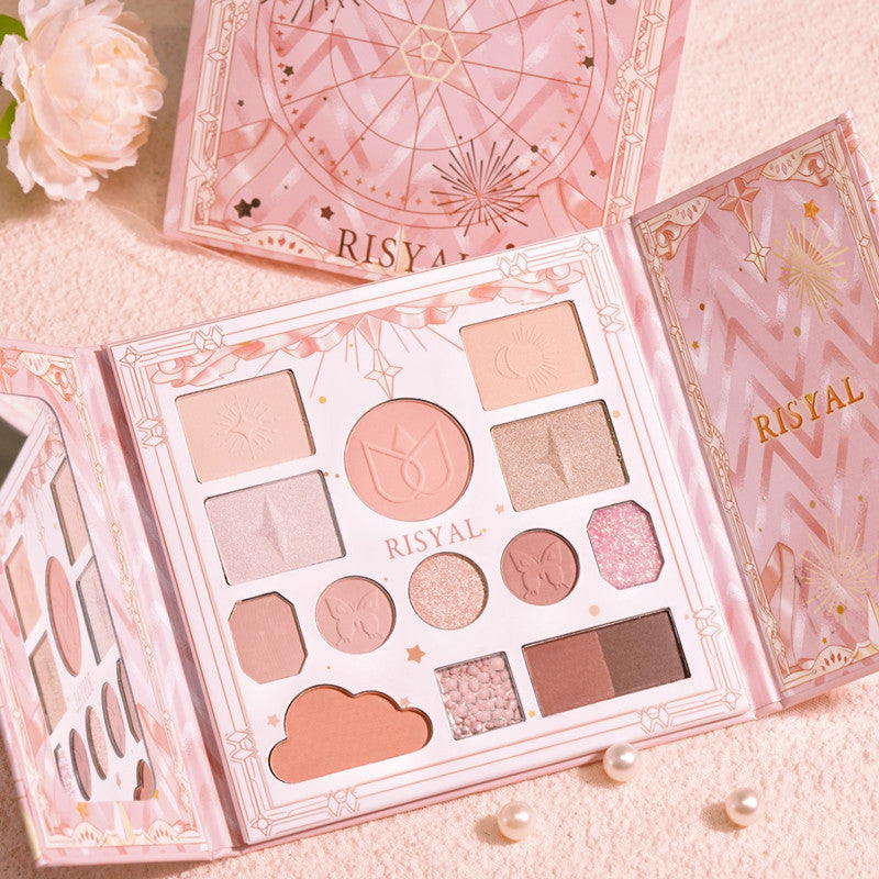 Lidschatten-Palette Time: Matt, Glitzer & mehr – Bild 5 | LuxeStyle
