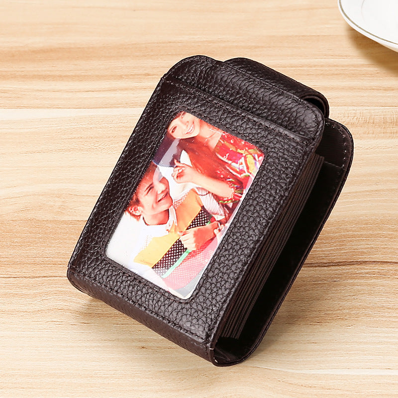 Echtes Leder ID‑Holder mit grossem Platz – Bild 4 | LuxeStyle
