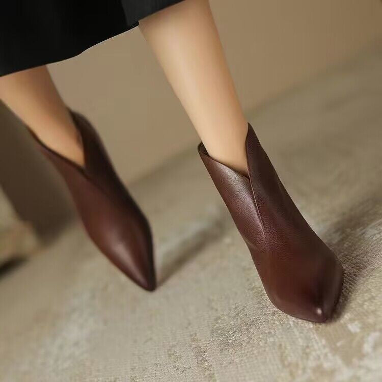 Elegante Ankle Boots mit Kitten-Heel – Bild 3 | LuxeStyle