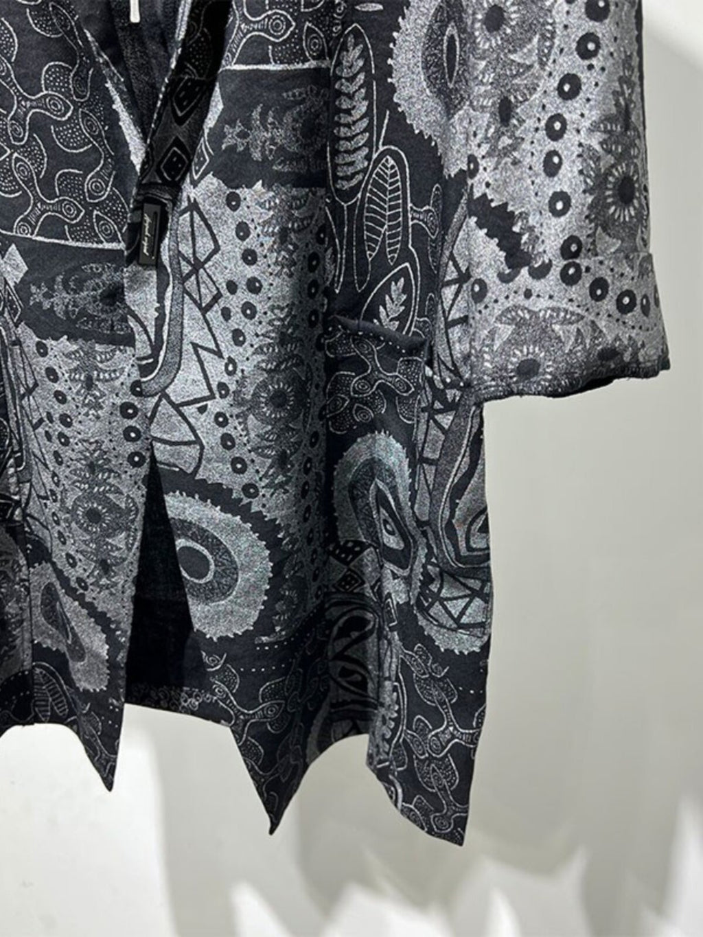Sommerleichtes Herren-Loose-Shirt mit Print