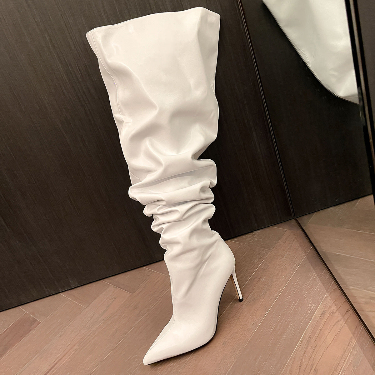Weite-Absatz-Stiefel mit Stiletto-Absatz – Bild 4 | LuxeStyle