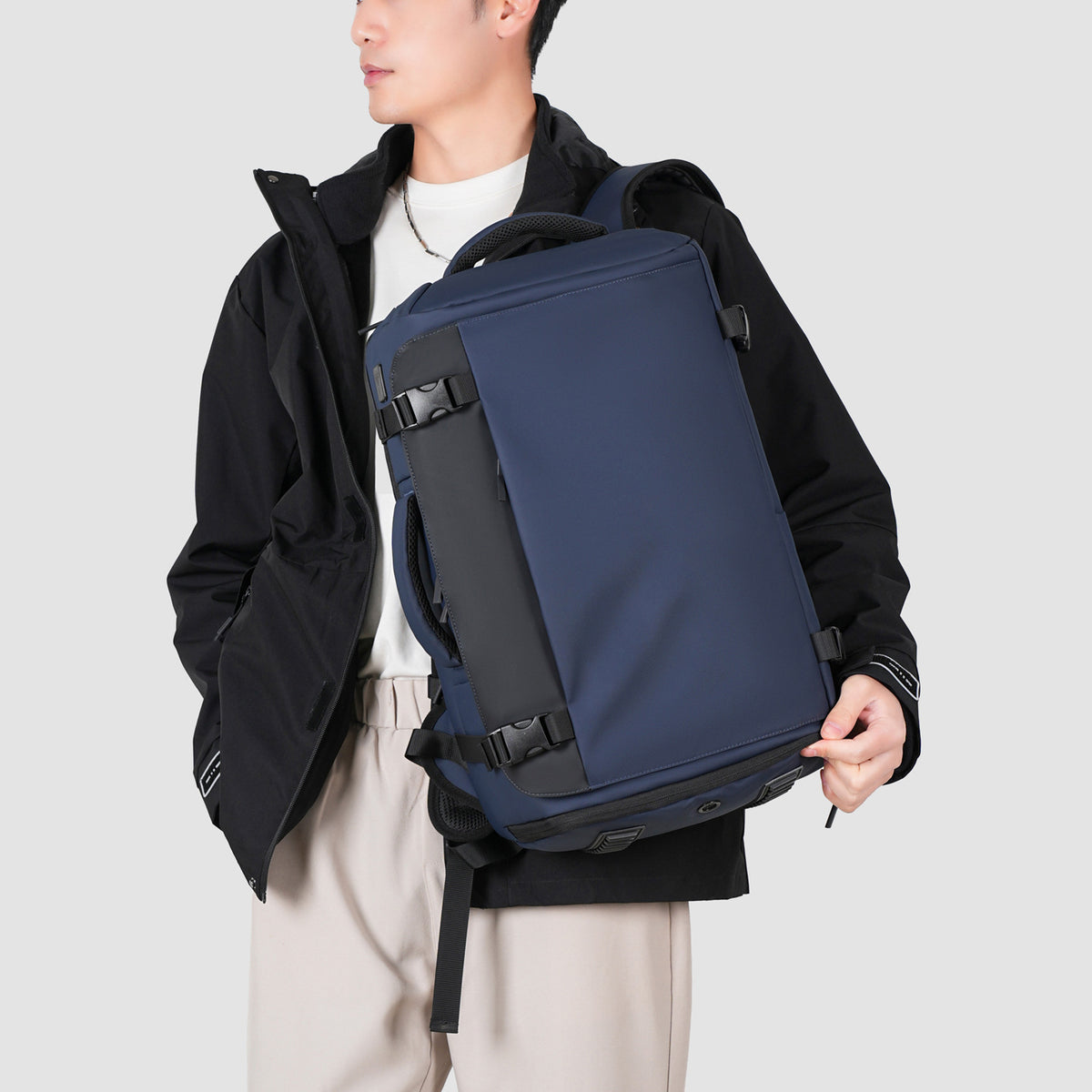 Business Laptop Rucksack (18 Zoll) | LuxeStyle