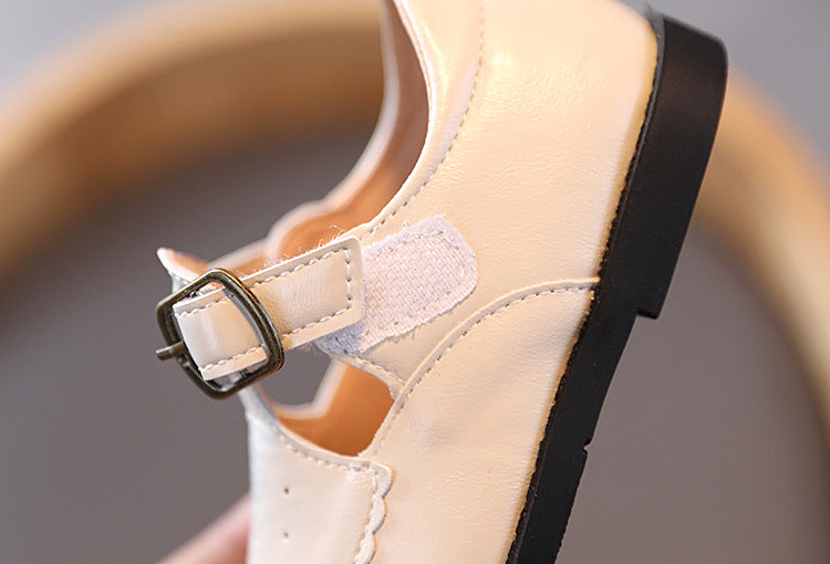 Atmungsaktive Lederschuhe für Kinder – Bild 6 | LuxeStyle