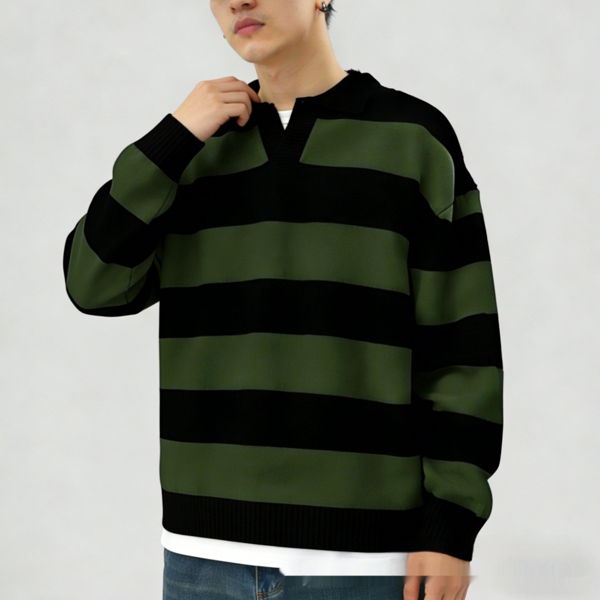 Herren V-Ausschnitt Pullover mit Kontraststreifen