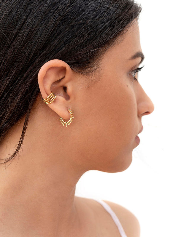 Vergoldete mehrlagige Conch Ohrklemmen – Bild 5 | LuxeStyle