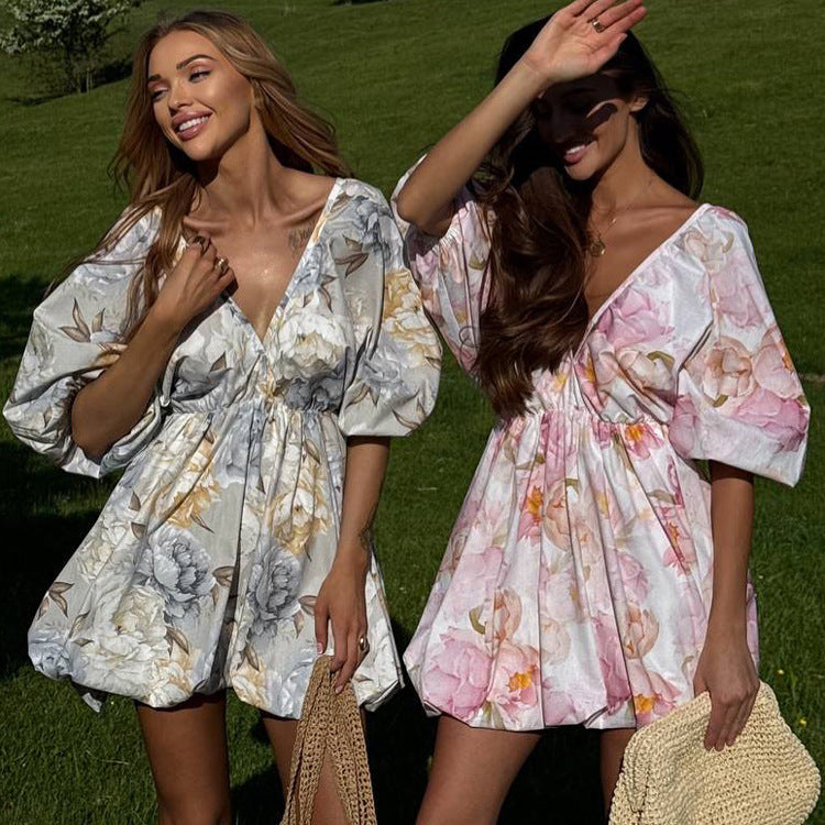 Voluminöses Mini-Kleid mit Puffärmeln