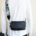 Personalisierbare Crossbody Bag mit Farbband
