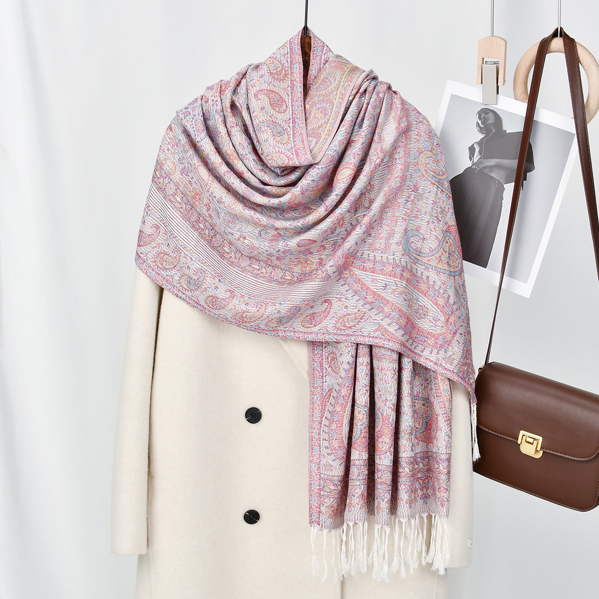 Cashew-Jacquard-Schal mit Quasten