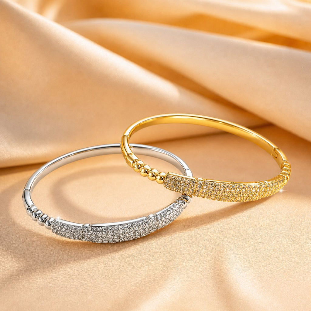 Funkelndes Armband mit Strass-Sternen