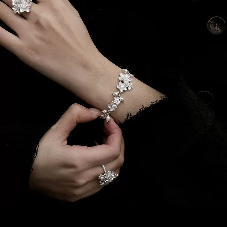 Kirschblüten-Armband – Bild 3 | LuxeStyle