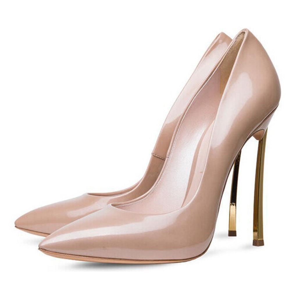 Pumps mit spitzer Zehenpartie und Metallabsatz – Bild 2 | LuxeStyle