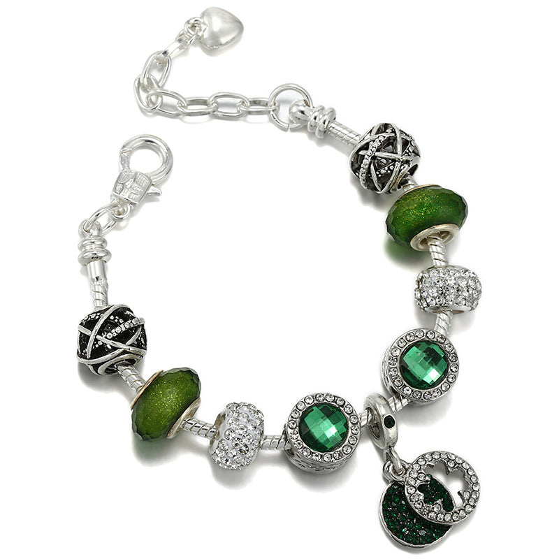 Armband mit Stern- und Mondanhänger – Bild 6 | LuxeStyle
