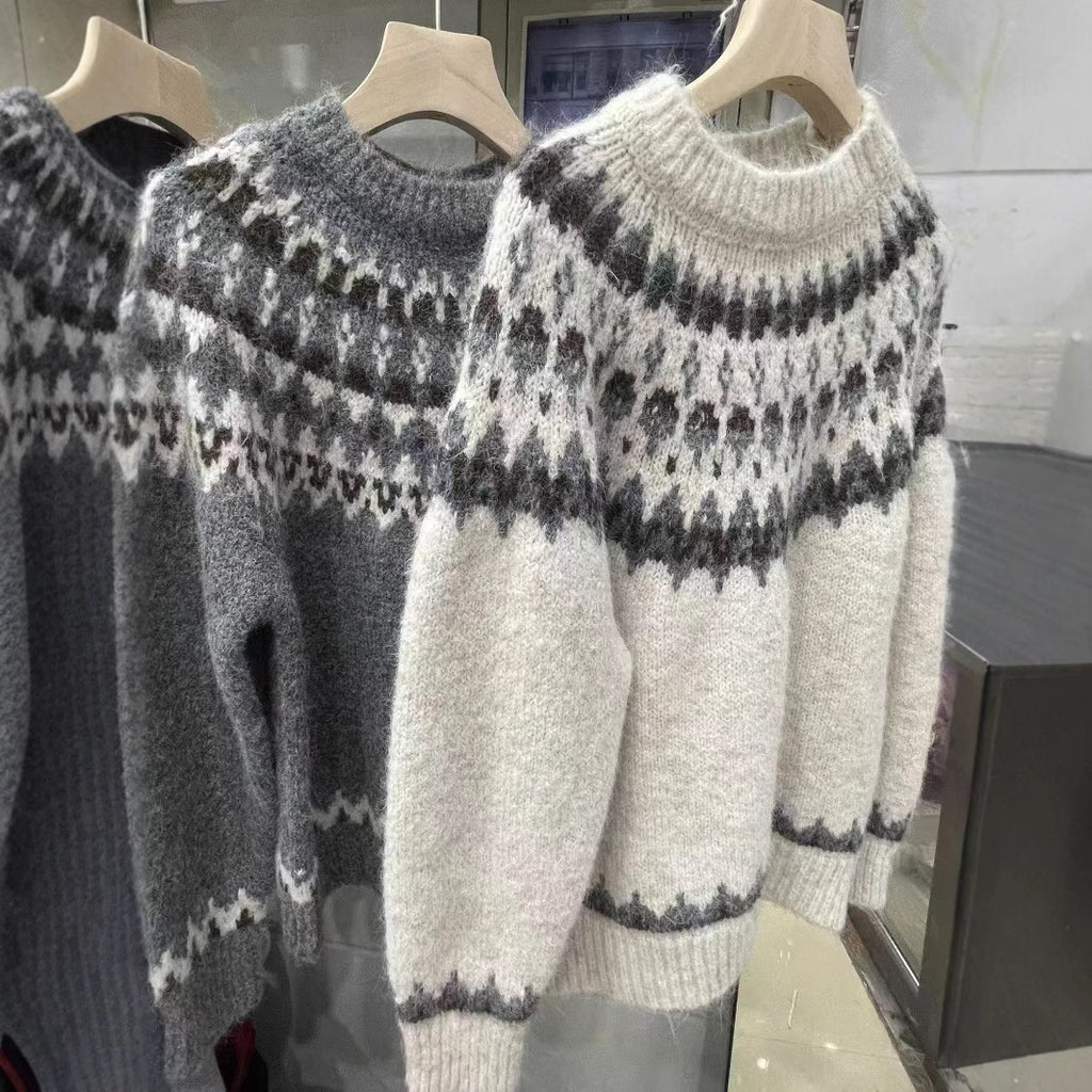 Weiter Sweater