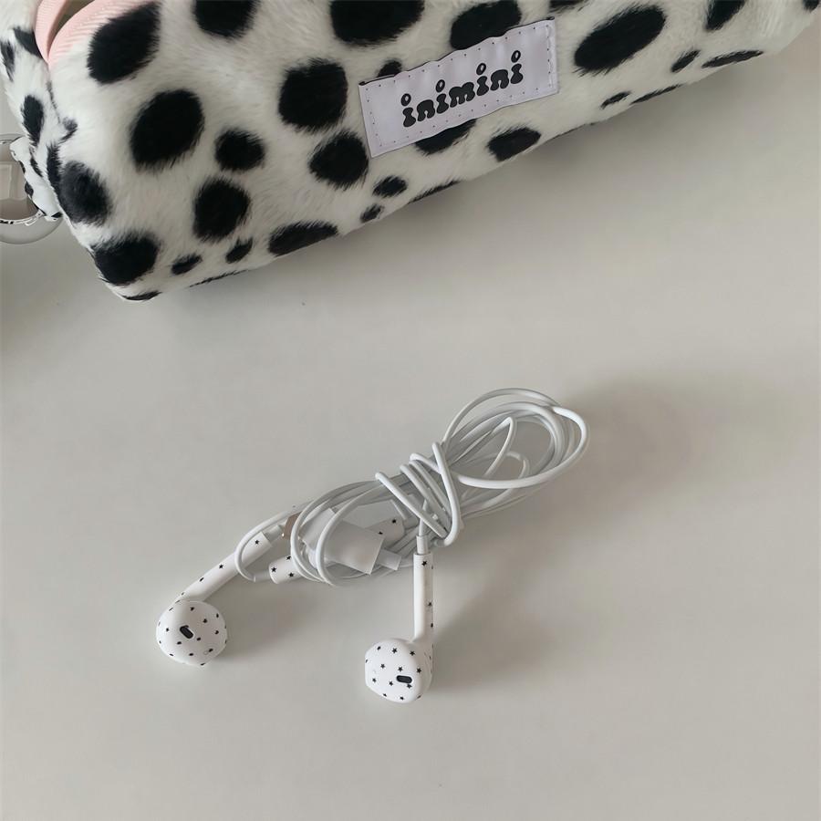 Kabelgebundene In-Ear Kopfhörer im Korean-Stil