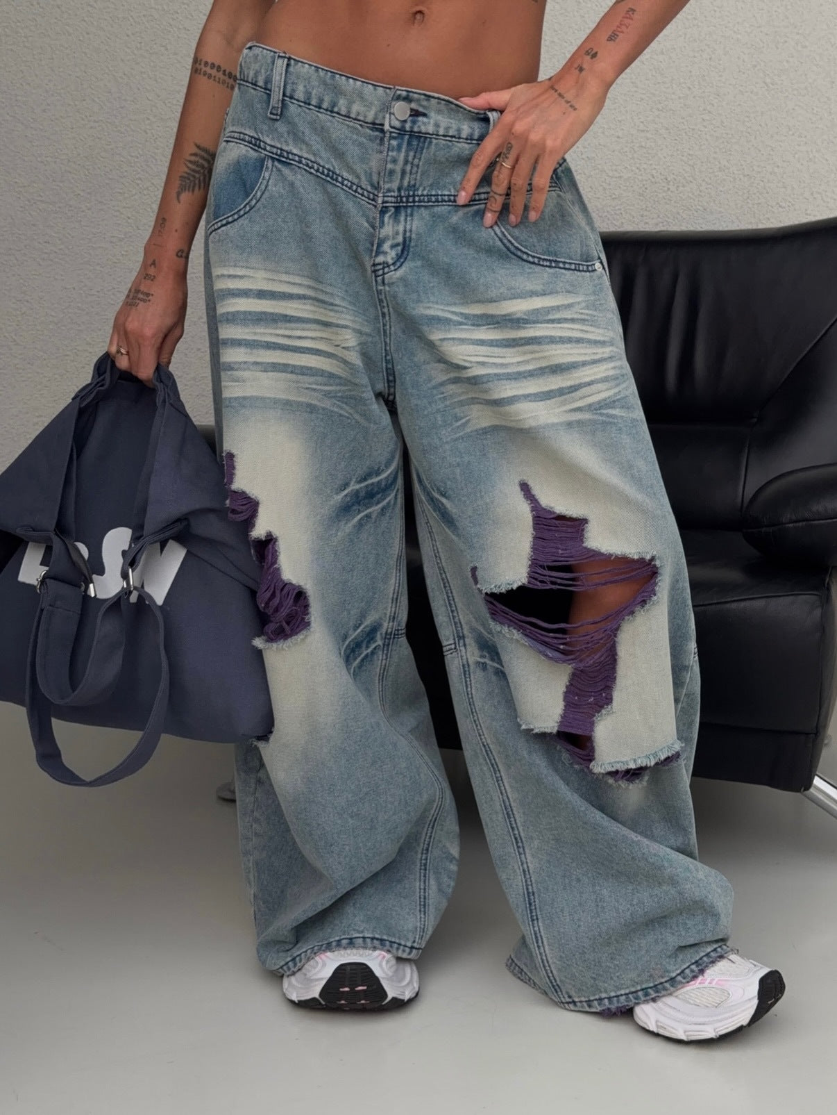 Trendy Jeans mit Rissen