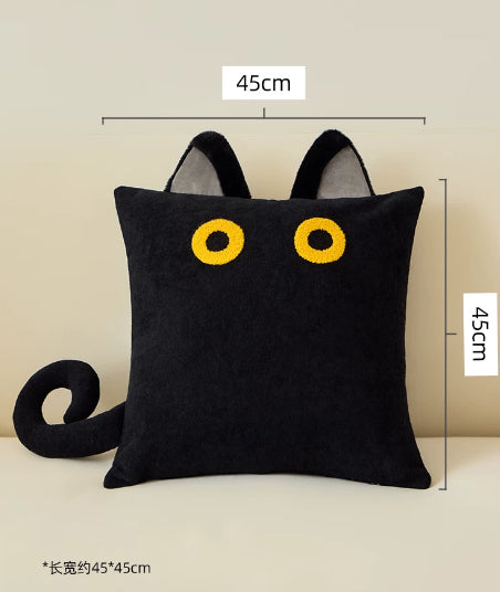 Kissenbezug oder Kissen mit schwarzer Katze