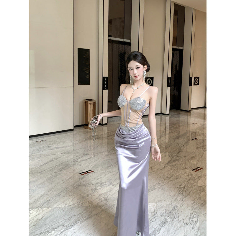 Trägerloses Pailletten-Abendkleid