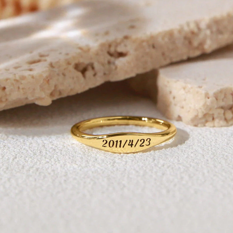 Edelstahlring mit Buchstaben