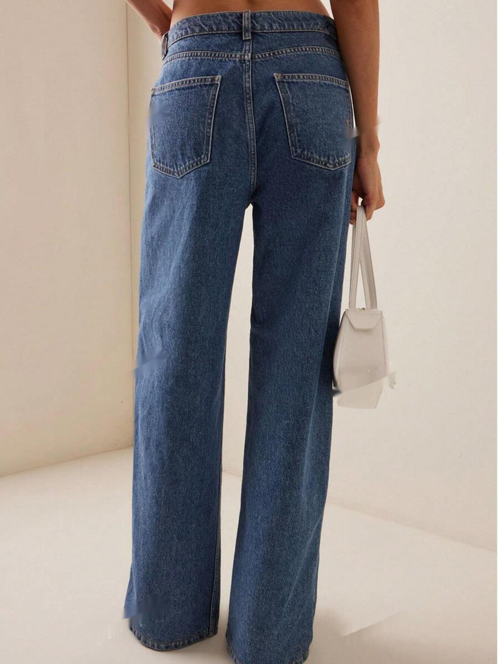 Blaues Straight-Jeans