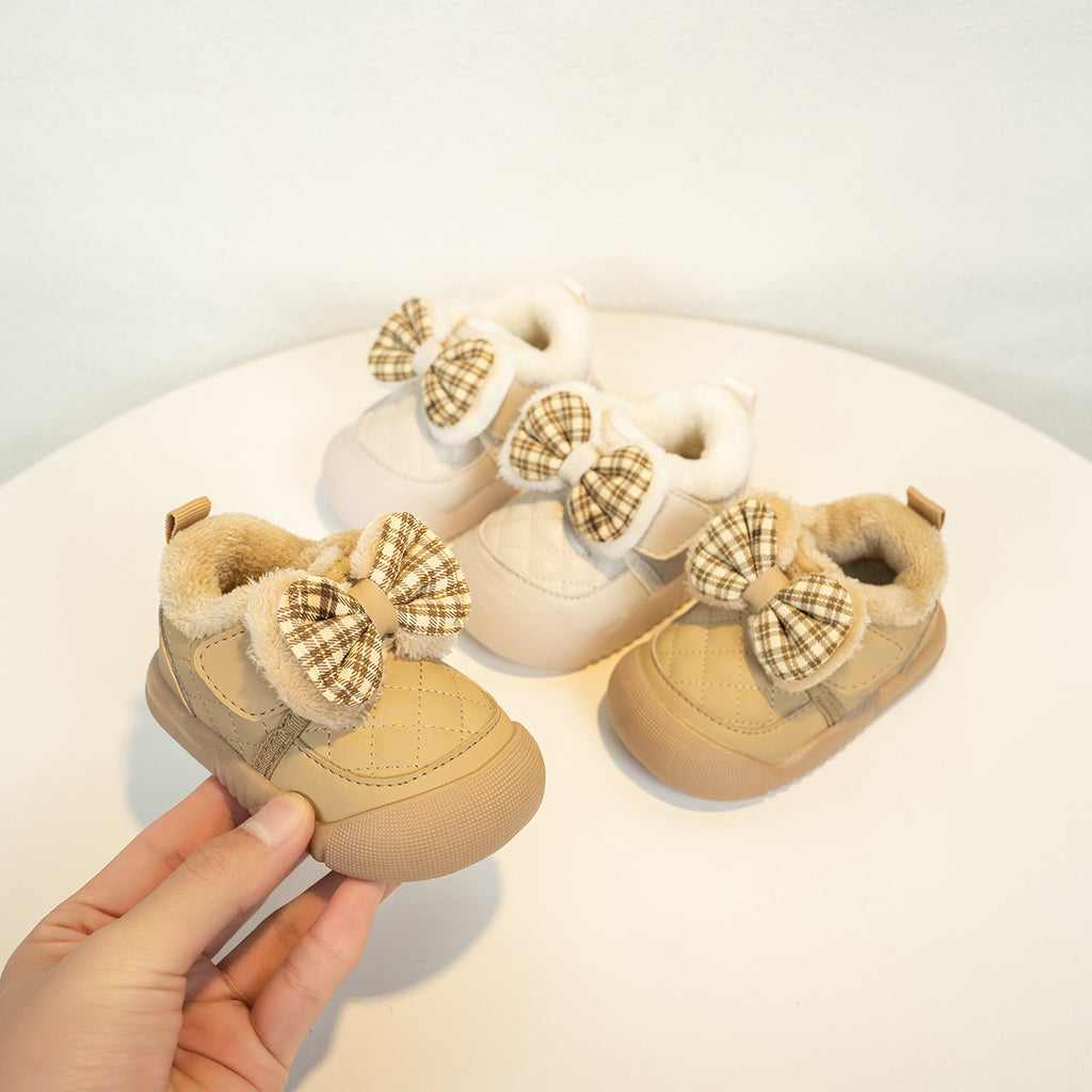 Warme Winter-Kinderschuhe