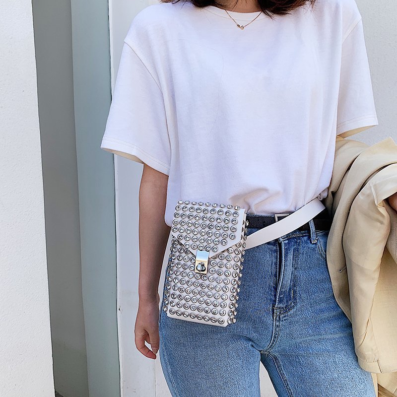 Mini-Handytasche mit Strass-Design