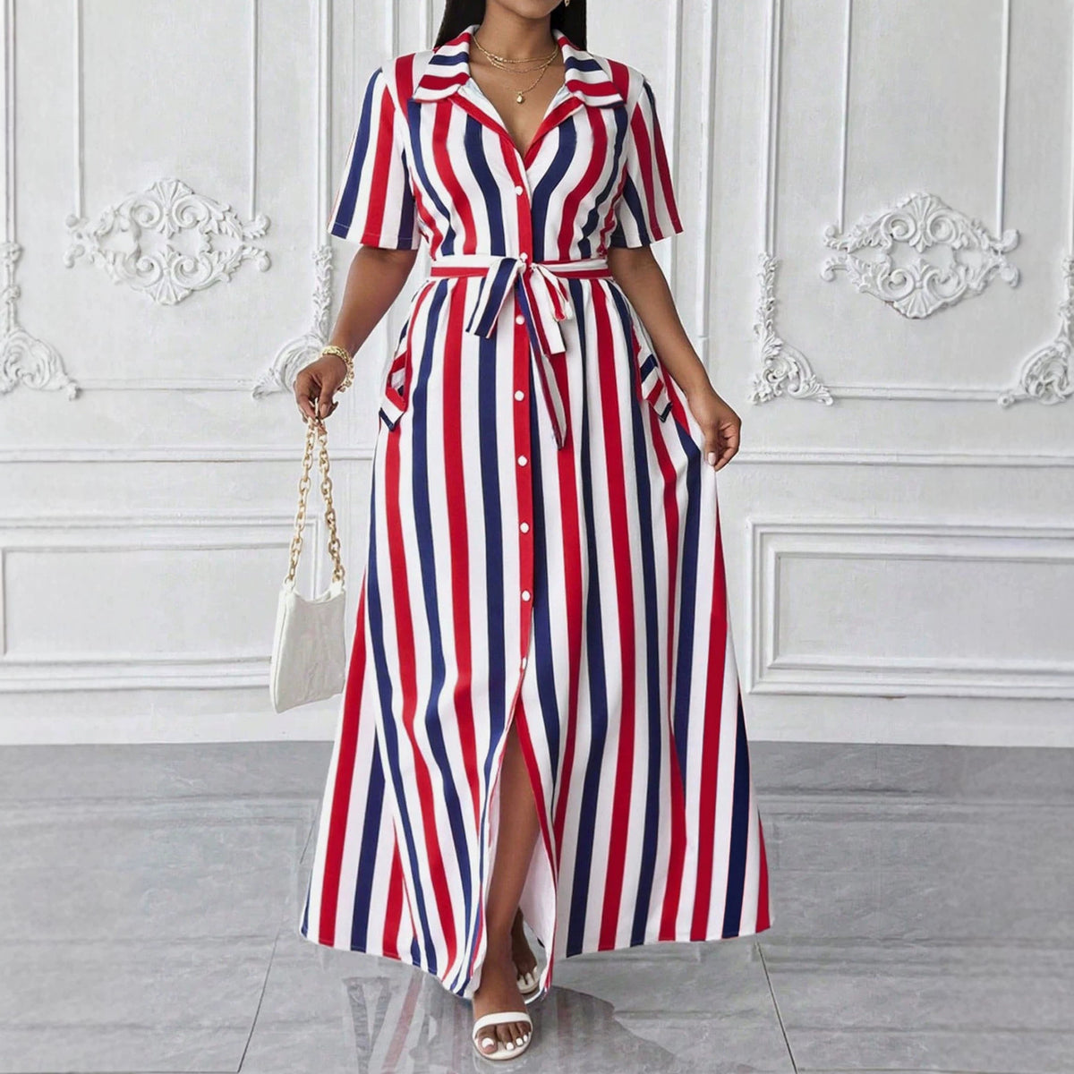 Gestreiftes Polo-Halskleid mit A-Linie – Bild 1 | LuxeStyle