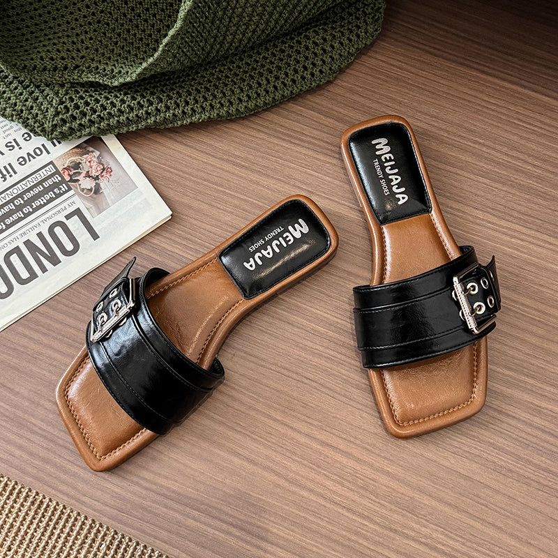 Outdoor Slides mit Leopardenmuster