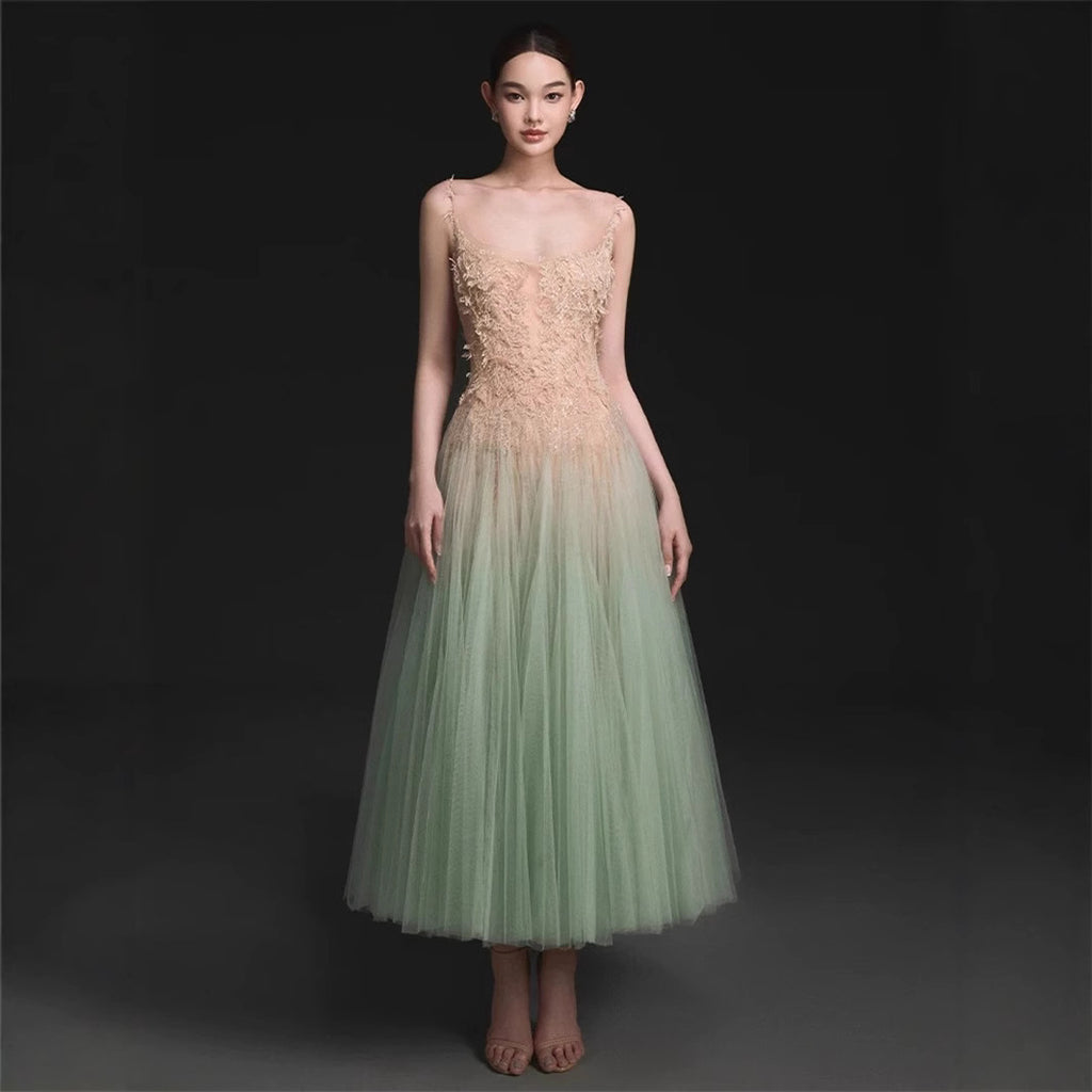 Trägerloses Tüll-Puffkleid mit Kontrastfarben – Bild 5 | LuxeStyle
