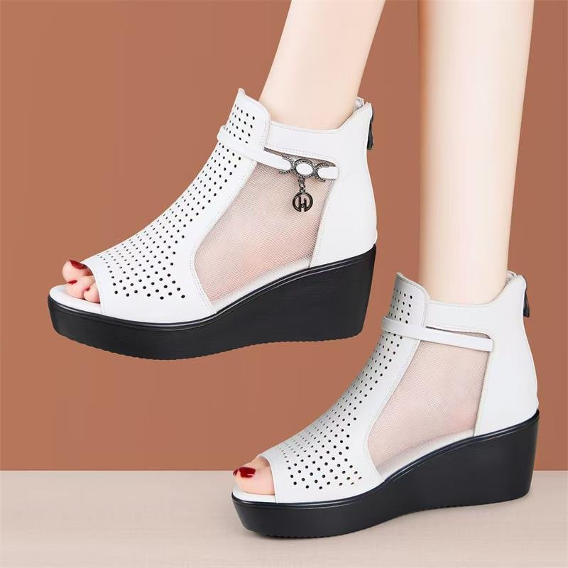 Atmungsaktive Mid-Heel Sandalen