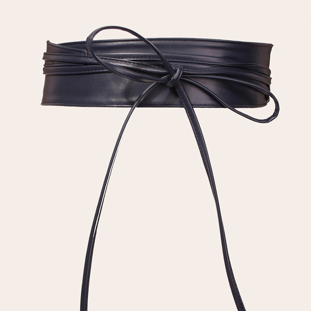 Weitbandiger Damen-Belt aus Kunstleder mit Kordelspitze – Bild 9 | LuxeStyle