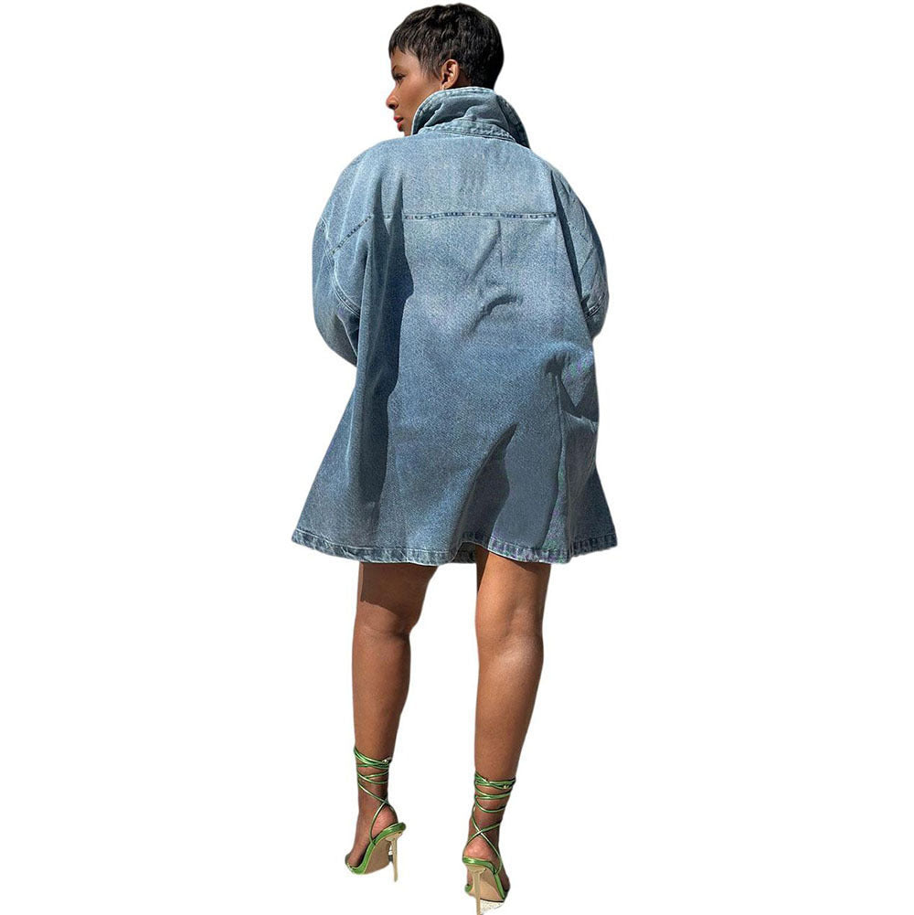 Denim-Rock mit Ombre-Ärmeln