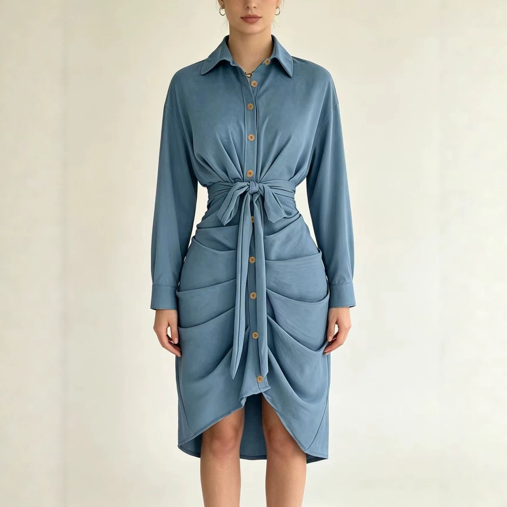 Midilänge Kleid mit Reverskragen