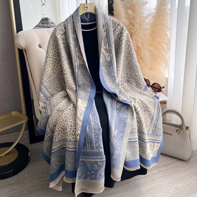 Patchwork-Leopard‑Schal in Retro‑Stil – Bild 9 | LuxeStyle