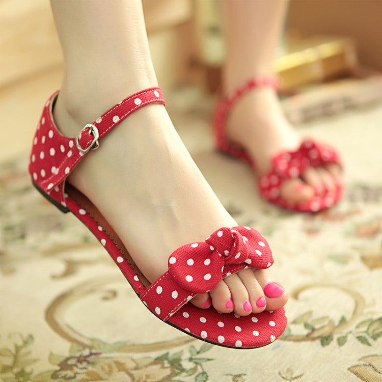 Flache Schuhe mit Polka-Dot-Schleife – Bild 14 | LuxeStyle