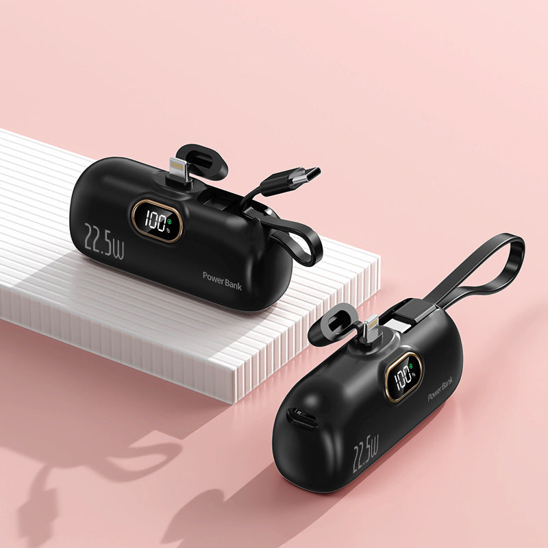 Mini Powerbank mit integriertem Kabel, 5000 mAh