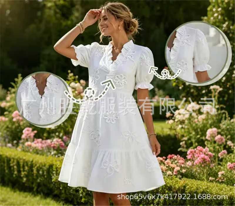 Elegantes Jacquard-Kleid mit V-Ausschnitt – Bild 2 | LuxeStyle