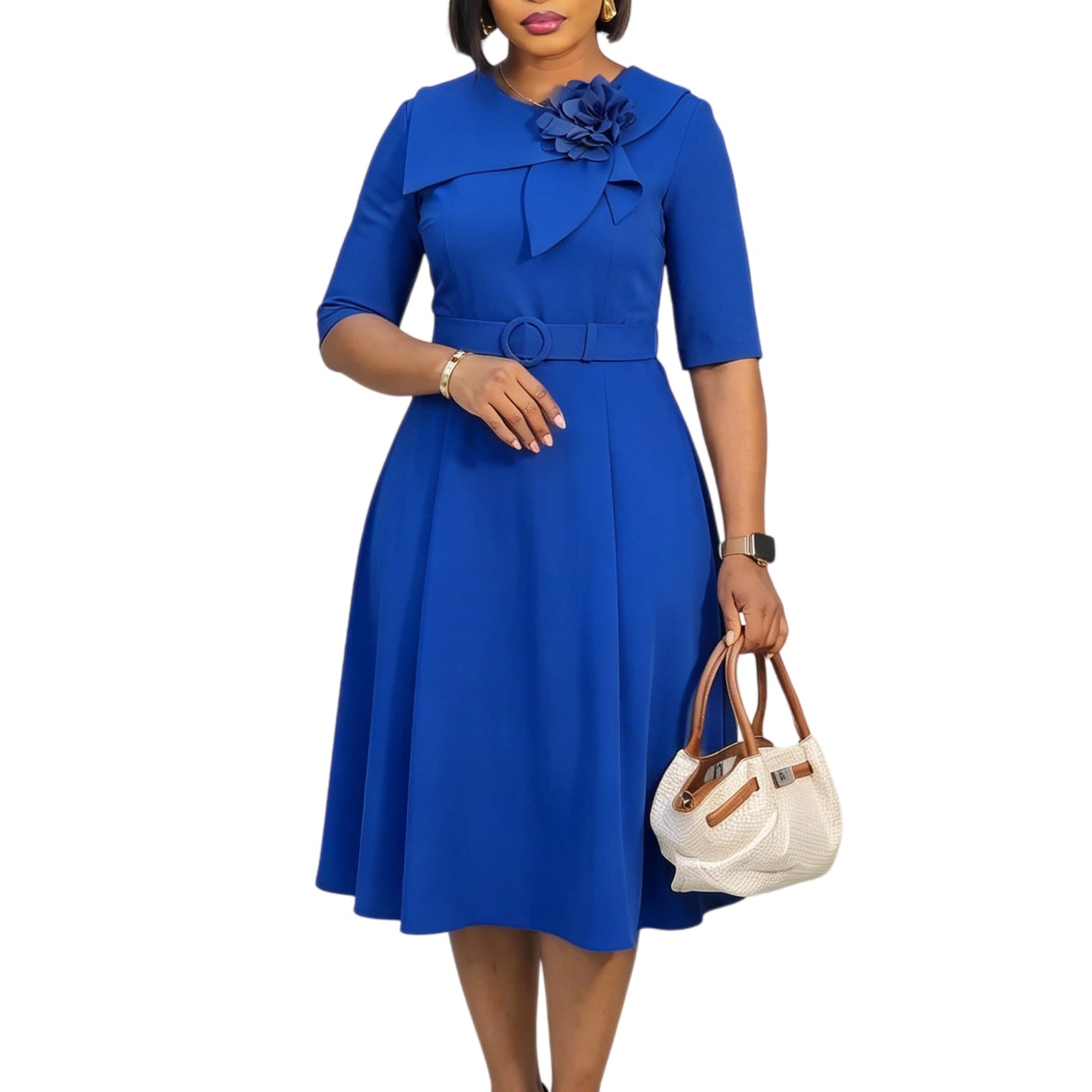 Elegantes A-Linien-Kleid mit Broschen-Gürtel