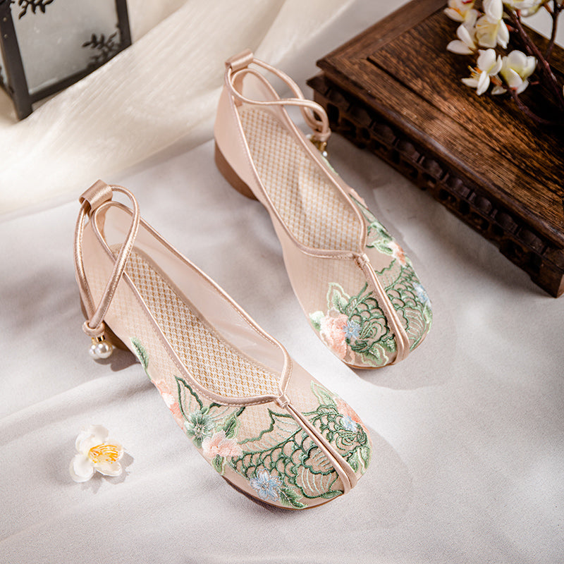 Bestickte Mesh Flats im Hanfu-Stil